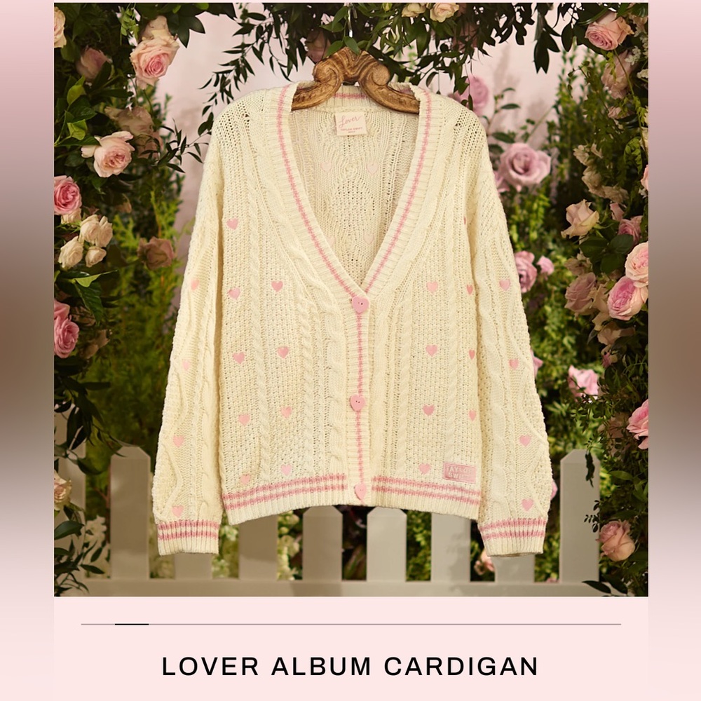 NWT LOVER CARDIGAN !!